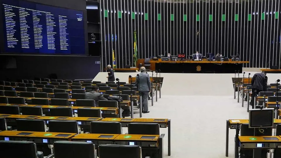 Congresso e Judiciário retomam sessões após feriado de Carnaval